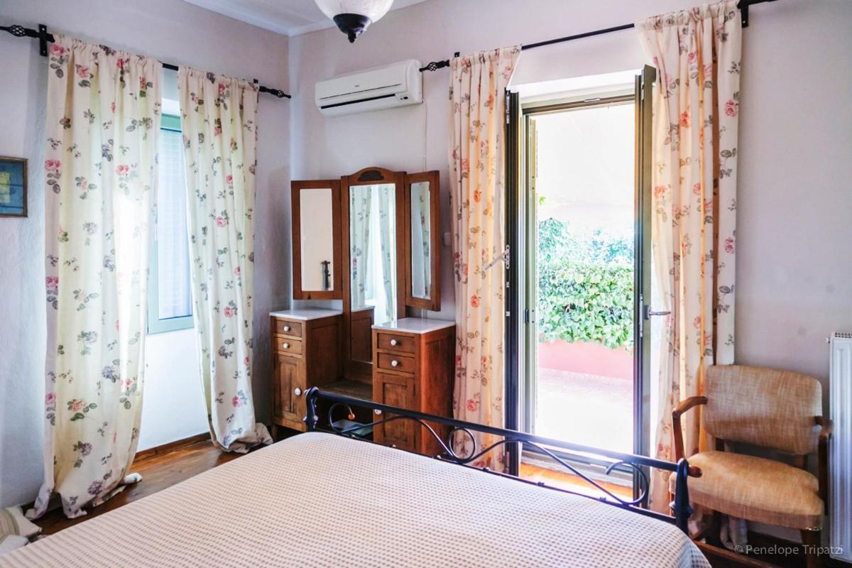 Zacharoulas Katikies Amarynthos Ngoại thất bức ảnh